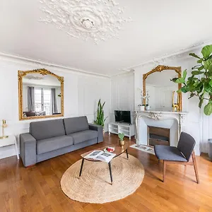 *** Appart hôtel Bergère - France